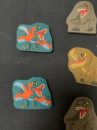 Figuras de goma de dinosaurios