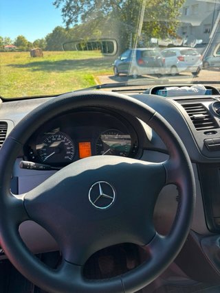 Mercedes-Benz Vito 2009