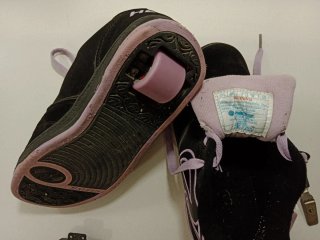 Zapatillas Heelys negras y rosas