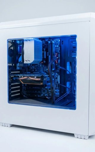 PC Gaming Blanco i7 3770 GTX 1650 16GB RAM SSD