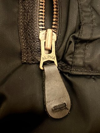 Bomber Alpha Industries MA-1 Tom Cat Negra