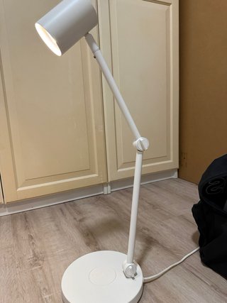 Lámpara de escritorio Ikea blanca