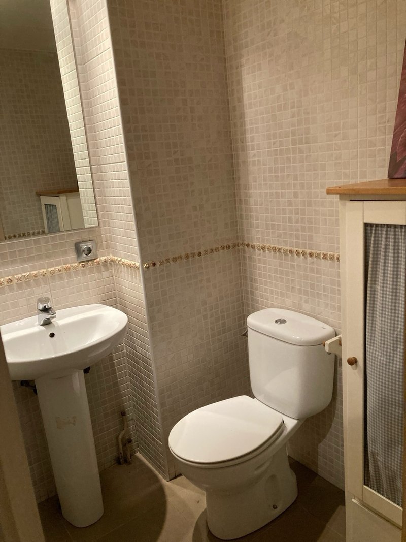 Room in shared flat for rent in Andorra la Vella · 6 of 10