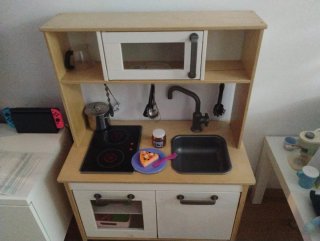 Cocinita infantil IKEA,urge vender