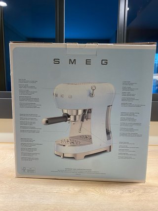 Cafetera SMEG Roja