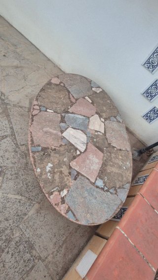 Mesa Ovalada Mármol y Terrazo Multicolor