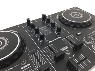 E593336-0 CONTROLADOR PIONEER DDJ-200