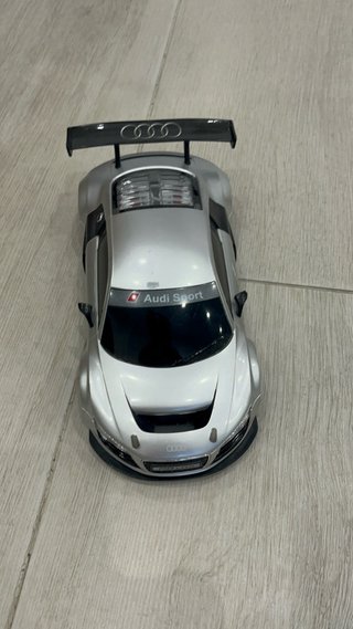 Coche teledirigido, Audi Sport con mando