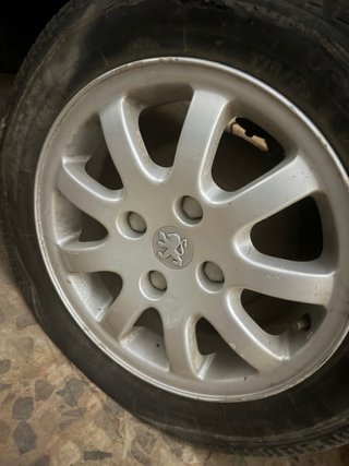 Llanta Peugeot 175/65/R14 Tengo las 4