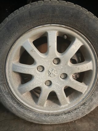 Llanta Peugeot 175/65/R14 Tengo las 4