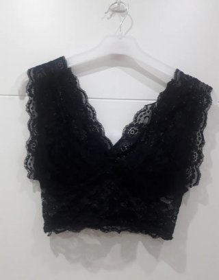 Top encaje negro Made in Italy