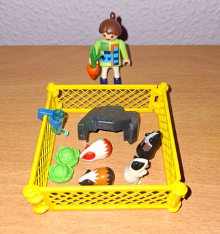 Playmobil Niña con Cobayas Ref 4794