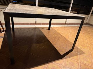 Mesa centro/lateral Hierro
