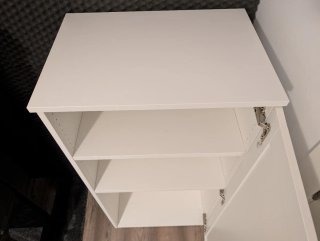 Armario blanco Ikea con puerta