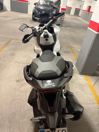 Honda ADV 350 2024 Blanca