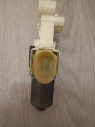 Motor elevalunas Ford Mondeo Mk4 trasero Izquierdo