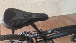 Bicicleta BMX 20" - Negro Mate / Puños Azules
