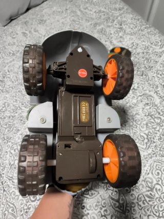 Coche teledirigido Gormiti