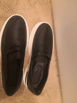 Zapatos negros cómodos para hombre