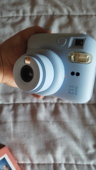 Cámara Fujifilm Instax Mini 12 + funda + álbum