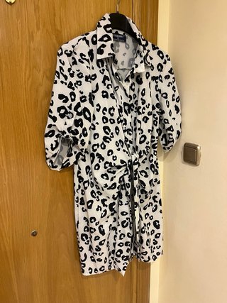 Vestido estampado leopardo rosa