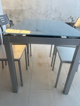 Mesa y 4 Sillas Cocina/Comedor