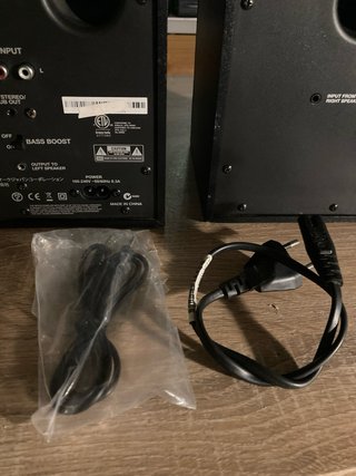 Monitores Alesis Elevate 3 Amplificados