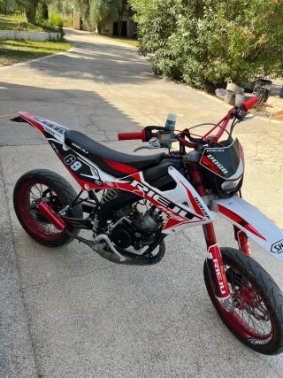 Rieju Mrt Trophy 50cc Supermotard Roja/Blanca