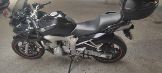 Yamaha Fazer FZ6 Negra