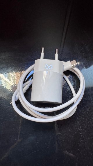 META QUEST 3 512 GB + PACCHETTO COMPLETO DI ACCESSORI