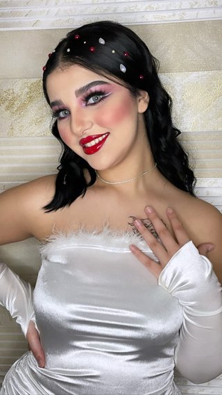 Maquillaje y peinados para eventos en Barcelona