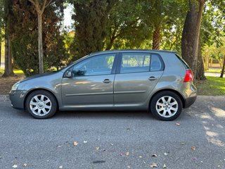 Volkswagen Golf 2004