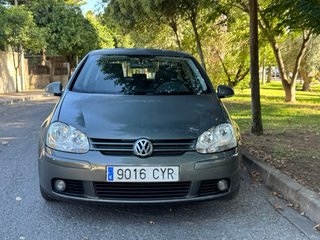 Volkswagen Golf 2004
