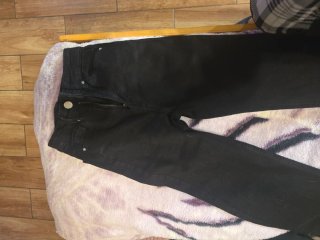 Pantalón vaquero negro