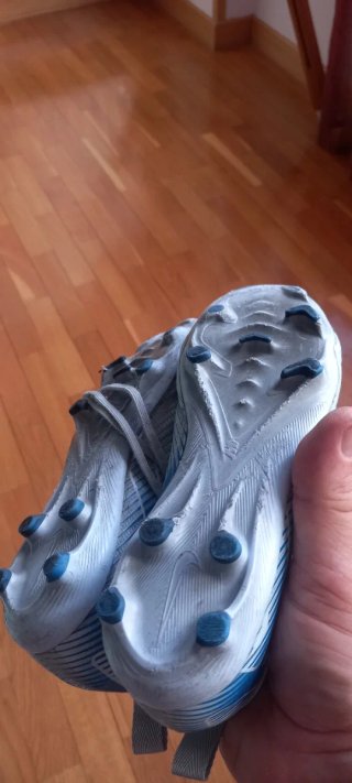 Botas Fútbol Nike Air Zoom Talla 32