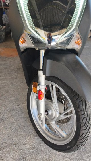 Honda Scooter Negra