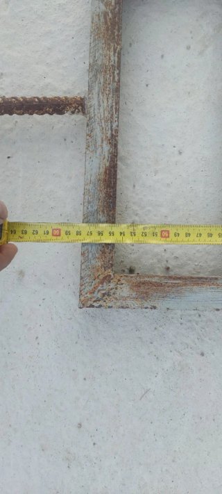 Reja de ventana metálica
