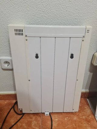 Radiador Eléctrico Jata 650W