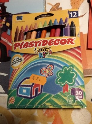 Libro pegatinas Lightyear, Super Wings y más