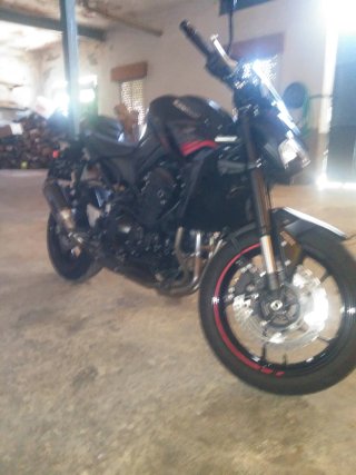 Kawasaki Z900 Performance Negra