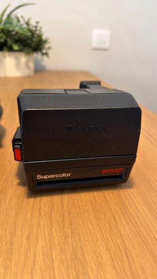 Polaroid Supercolor 670AF con funda