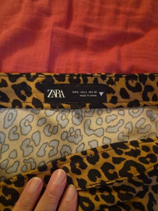 Falda larga Zara estampado leopardo talla L