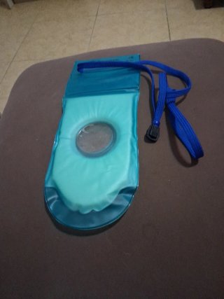 Funda móvil impermeable con cordón
