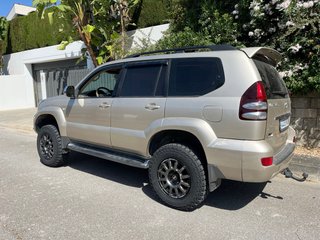 Toyota Land Cruiser 2005