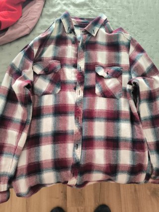 Lote Ropa: Giacca Rossa e Camicie