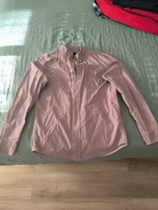 Lote Ropa: Giacca Rossa e Camicie