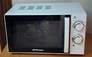 Microondas Orbegozo blanco