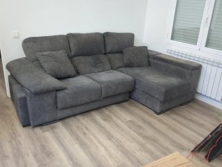 Sofá chaise longue gris tela