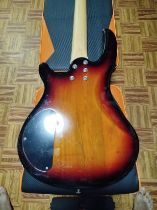 Bajo Eléctrico VISION Sunburst