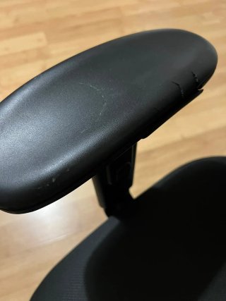 Silla ergonómica de oficina negra